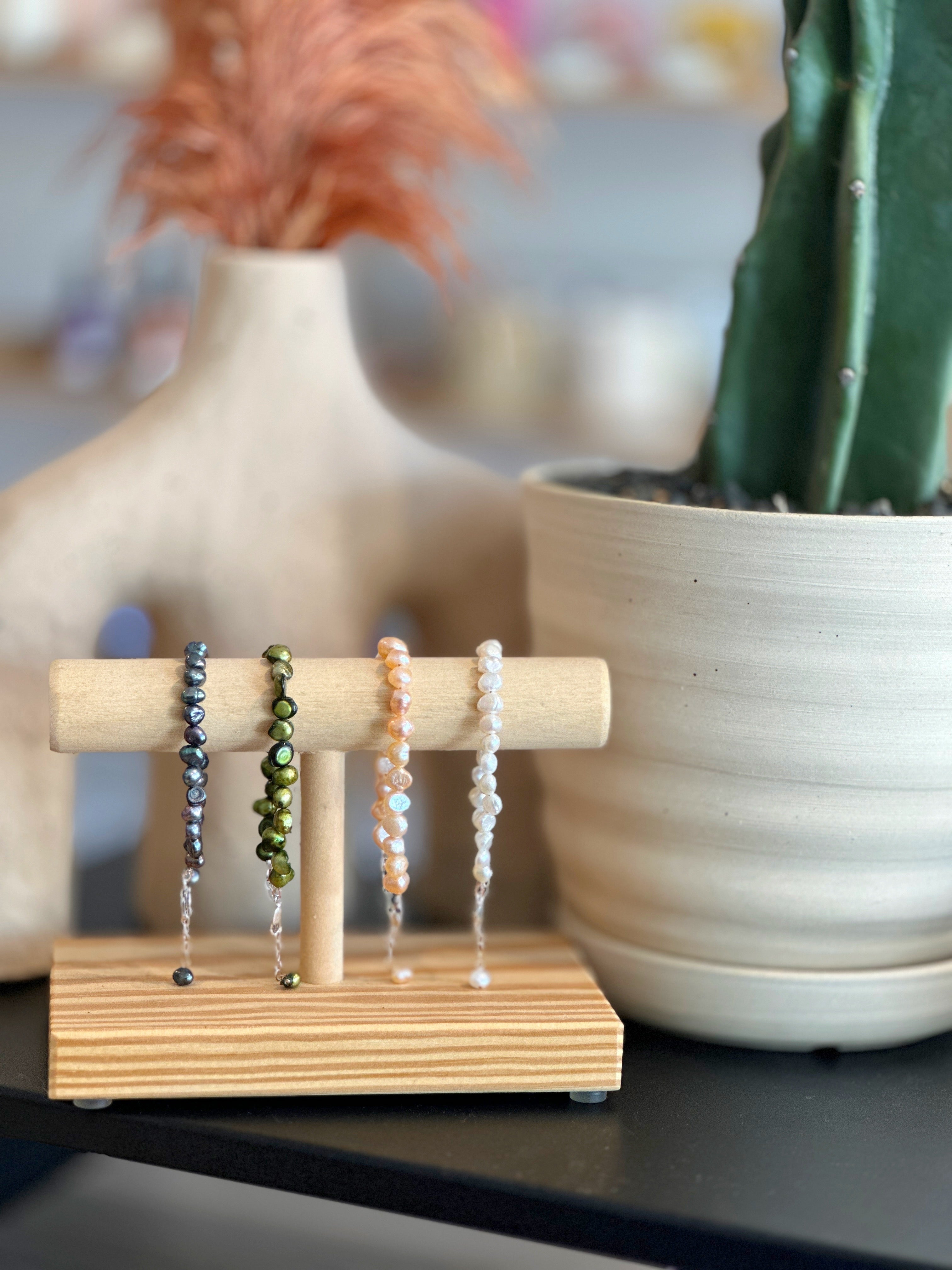 Perla Strand Bracelet