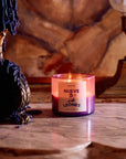 Inspired by Roma Norte’s nightlife with notes of leather, santal, hinoki, copal, and horchata. Hand-painted jar designed to be re-loved and reused.
