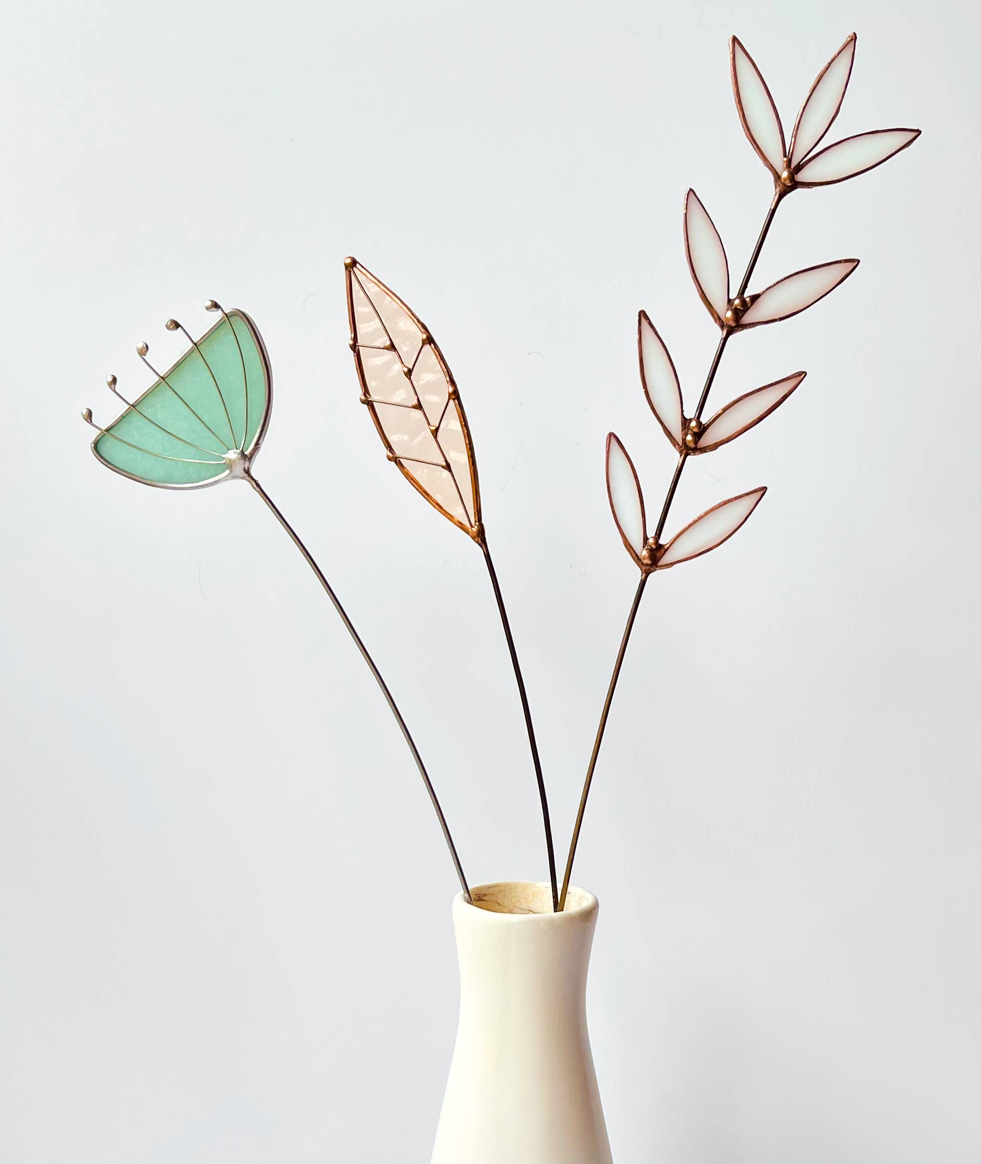 Stained Glass | White Wildflower