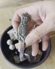 Carry a touch of the wild with Brass Animal Pocket Knives! Stylish, functional, and fun—each features a sturdy metal handle and sharp stainless steel blade.