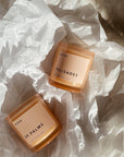 A lush blend of honeyed tuberose and gardenia with soft white woods and cooling aquatic notes. Elegant and fresh, inspired by its floral namesake.