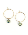 Perla Tiny Hoop Earring