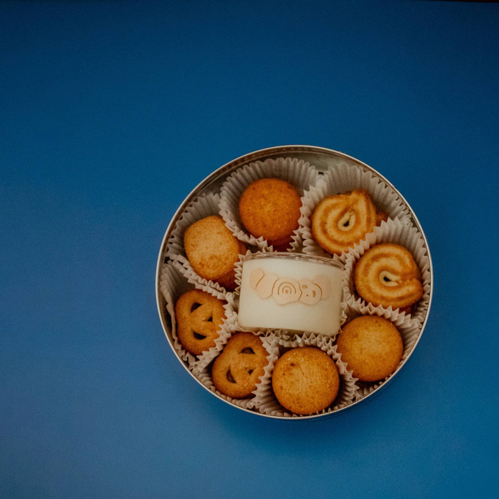 Coconut Soy Candle | Cookie Tin