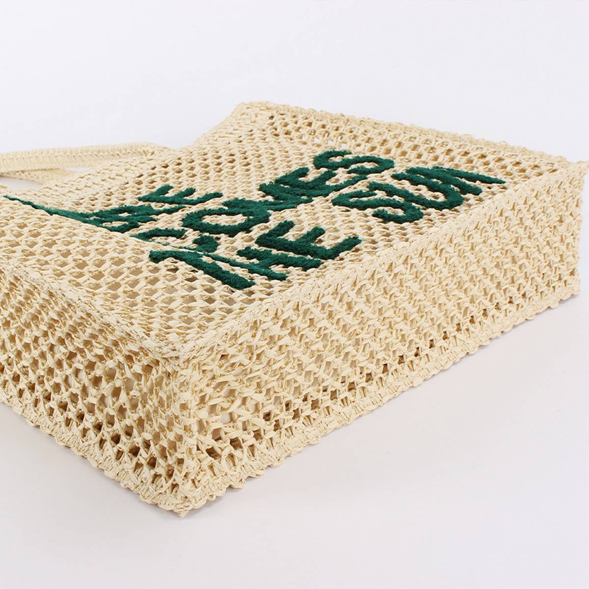 LARGE CAPACITY STRAW BAG WITH EMBROIDERED LETTERS_CWAB4700: CAMEL / (OS) 1