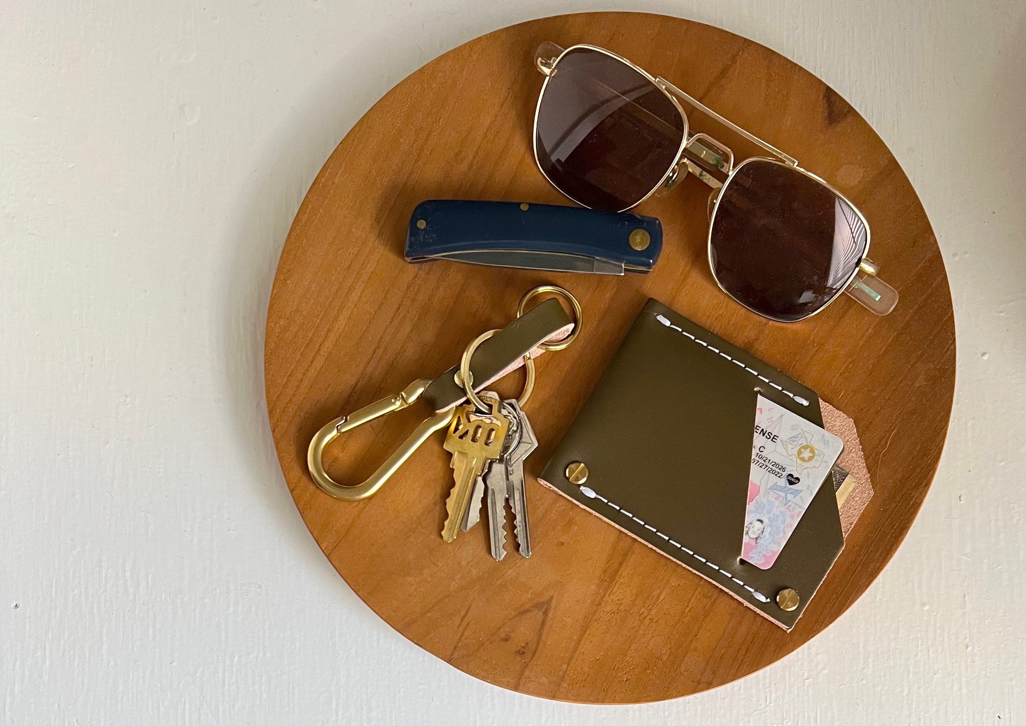 Quebec Wallet | Front pocket slim leather wallet