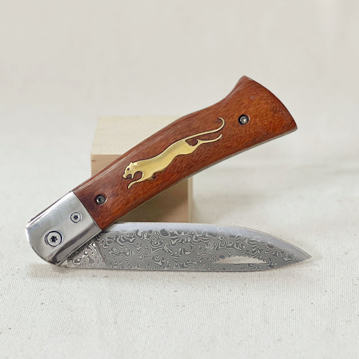 Wooden Cheetah Pocket Knife | Damascus Steel Blade