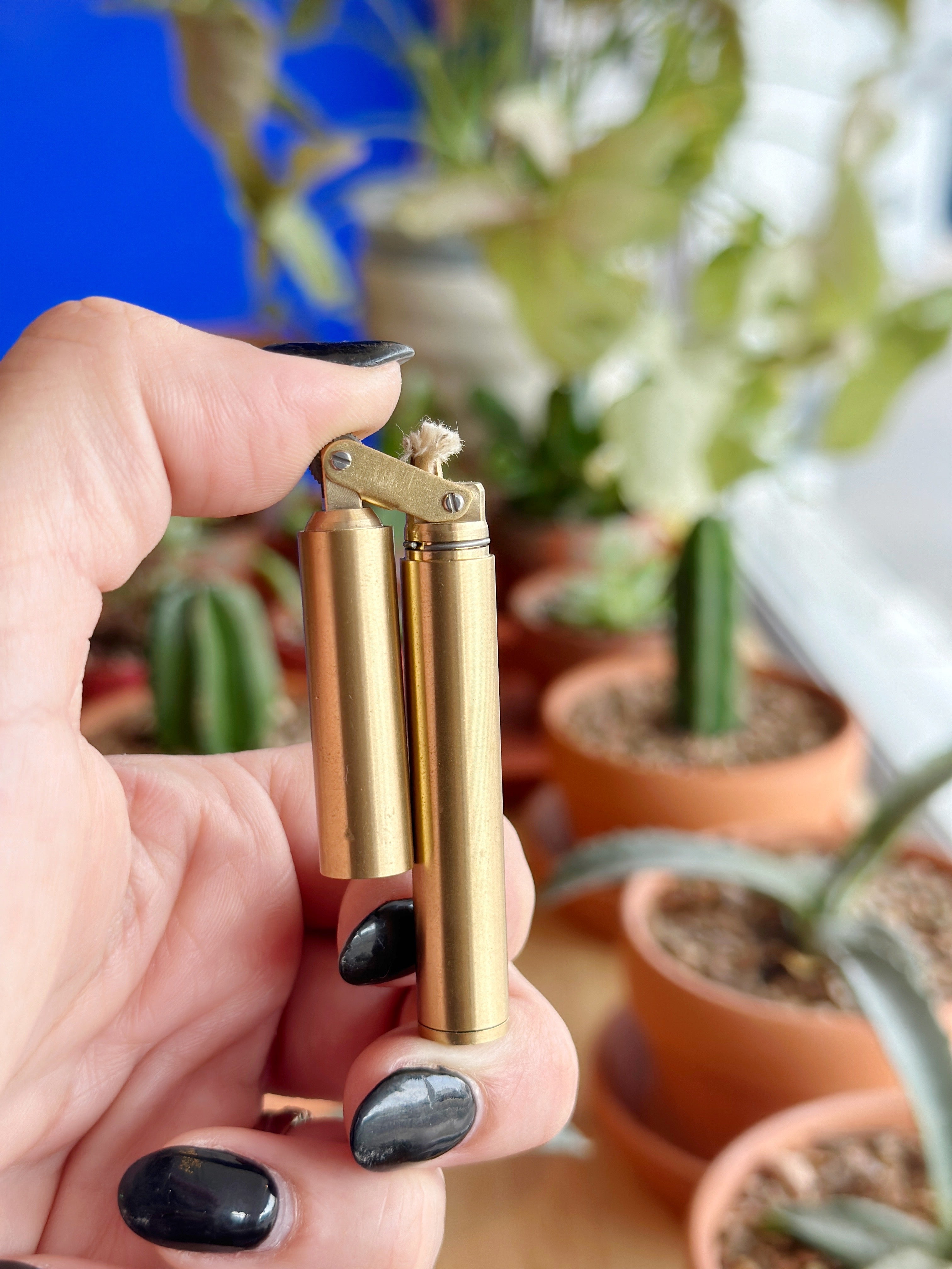 Elevate your everyday rituals with the Brass Stick Lighter. Made of durable brass, this refillable lighter features a high ignition rate flint wheel, ensuring reliable performance. Its ergonomic design makes sparking a flame a breeze.&nbsp;
