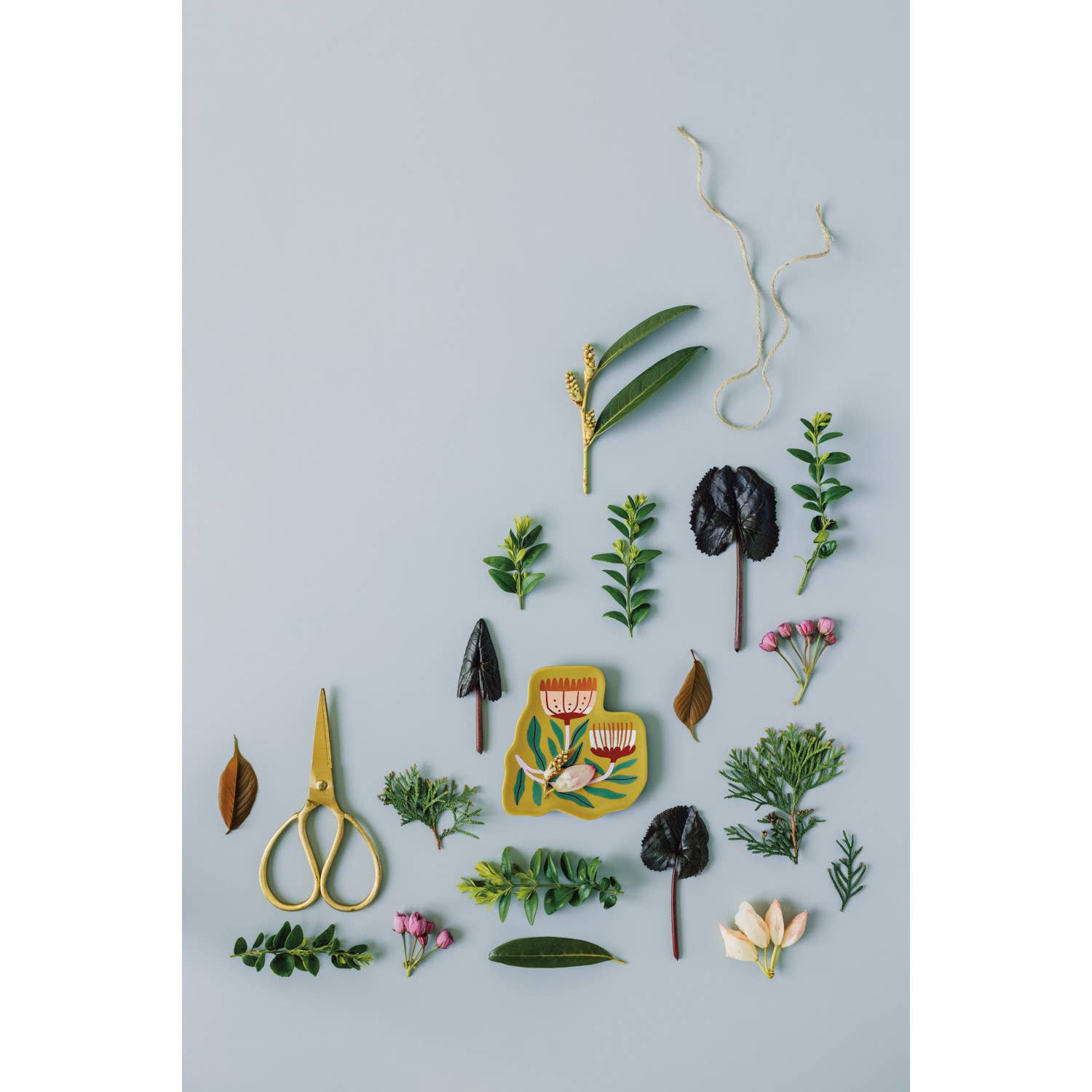 The unique Venus Trinket tray makes a convenient landing spot for keys, loose change, small jewelry, and paperclips. Exuberant lines and textures are arranged in unexpected symmetry.
