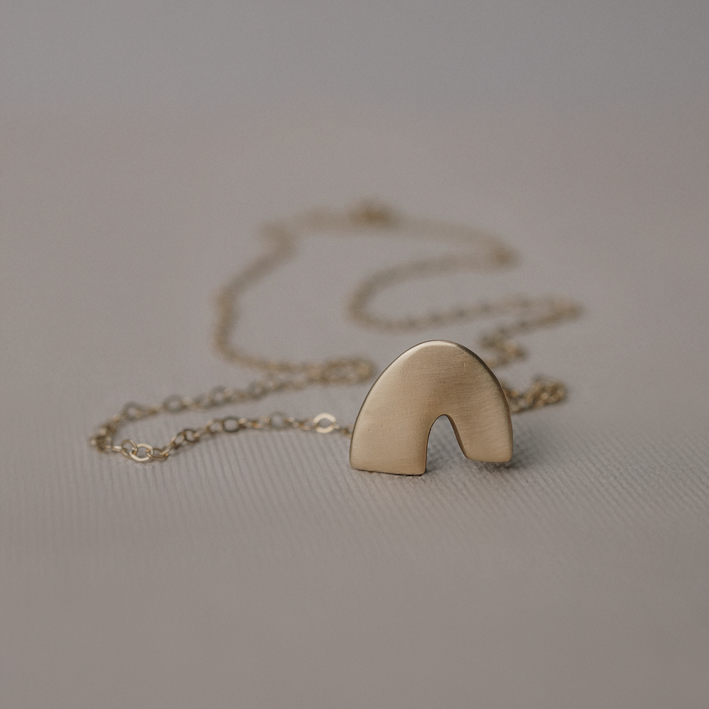 Día Necklace | Silver or Gold