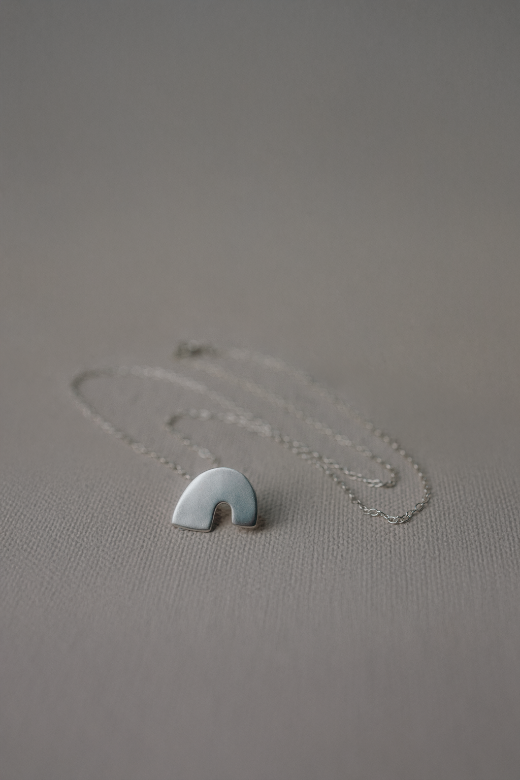 Día Necklace | Silver or Gold