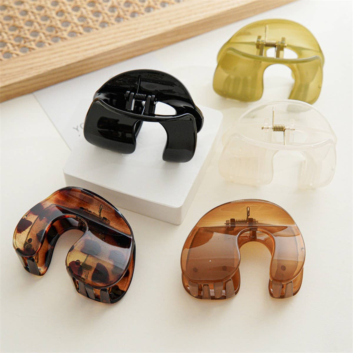 Add a subtle pop of color with this minimalist jelly green hair claw clip. Lightweight and easy to wear, it keeps hair in place while adding a soft, modern touch to any look. Perfect for everyday styling or layering with other clips for a chic, trendy vibe.