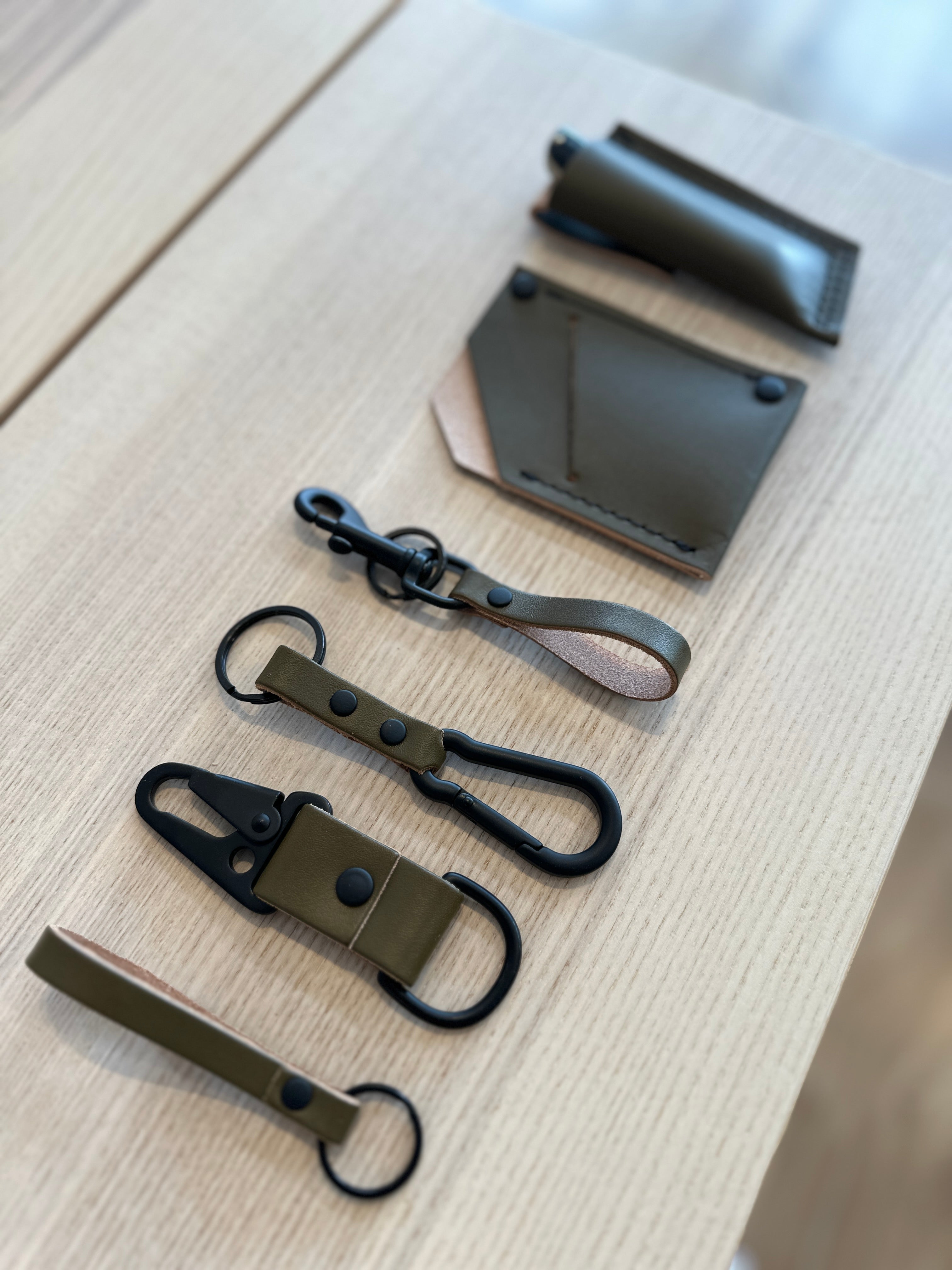 Tuxedo Carabiner Keychain | Fieldcraft Edition – Son of a Sailor
