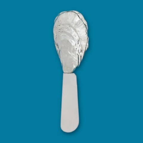 Serve up some serious style and charm with a petite oyster-shaped paté knife, perfect for any party or as a gracious gesture of hospitality. The handle is crafted from pewter and boasts a durable stainless steel blade. Fine hand-crafted pewter and stainless steel, made in Canada.