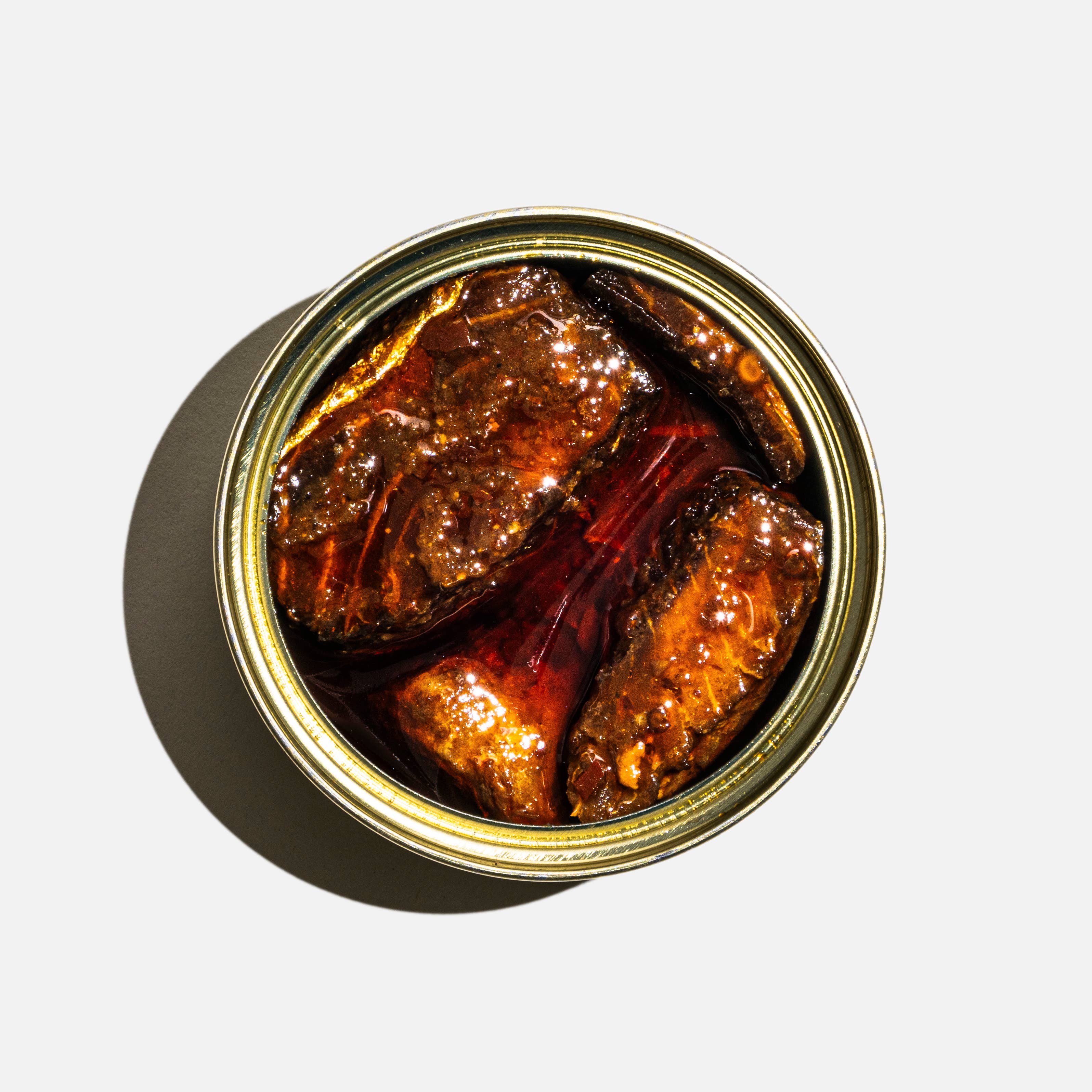 Limited-Edition Smoked Salmon! Fishwife x Fly By Jing’s gold-label tin pairs tender, smoky salmon with sweet + spicy Zhong sauce. Get yours now!