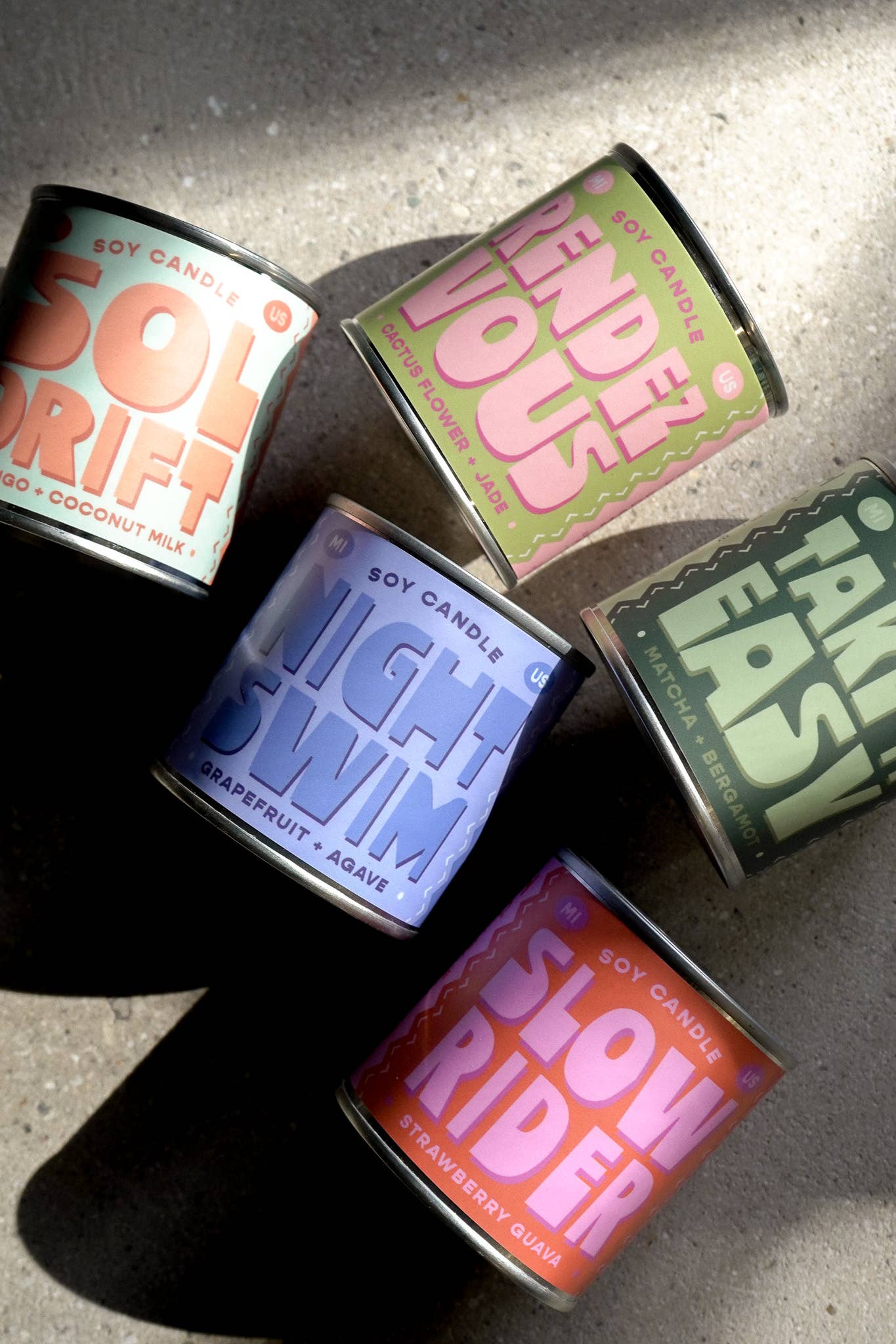 One of our absolute favorite candles for spring and summer, Rendezvous is fresh, floral, and just a little mysterious. With notes of cactus flower and jade, this scent is like a breezy desert evening—cool, calm, and full of possibility.