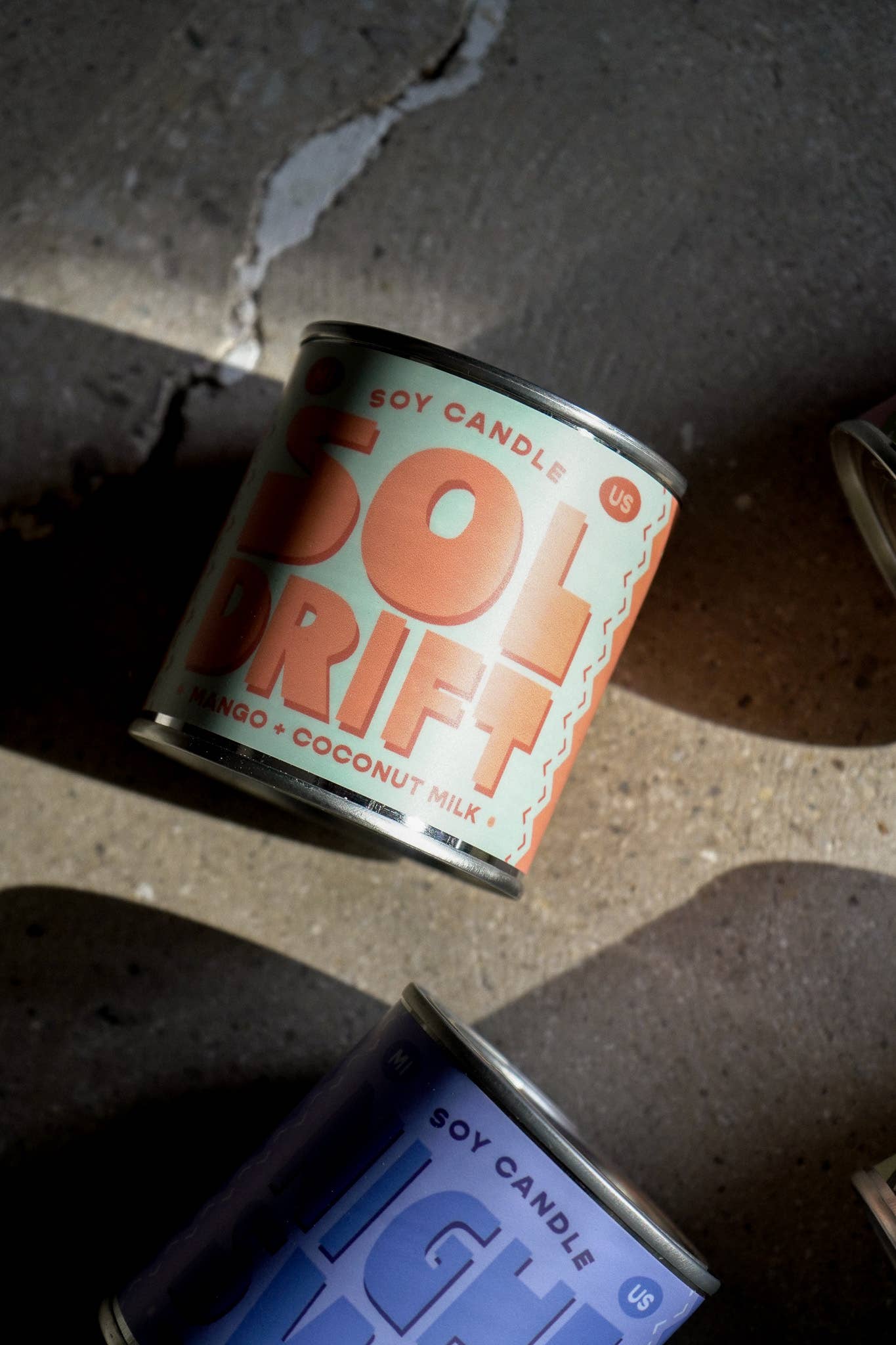 One of our absolute favorite candles for spring and summer, Sol Drift is sunshine in a jar. With juicy mango and creamy coconut milk, this tropical blend instantly transports you to a breezy, golden hour kind of mood.