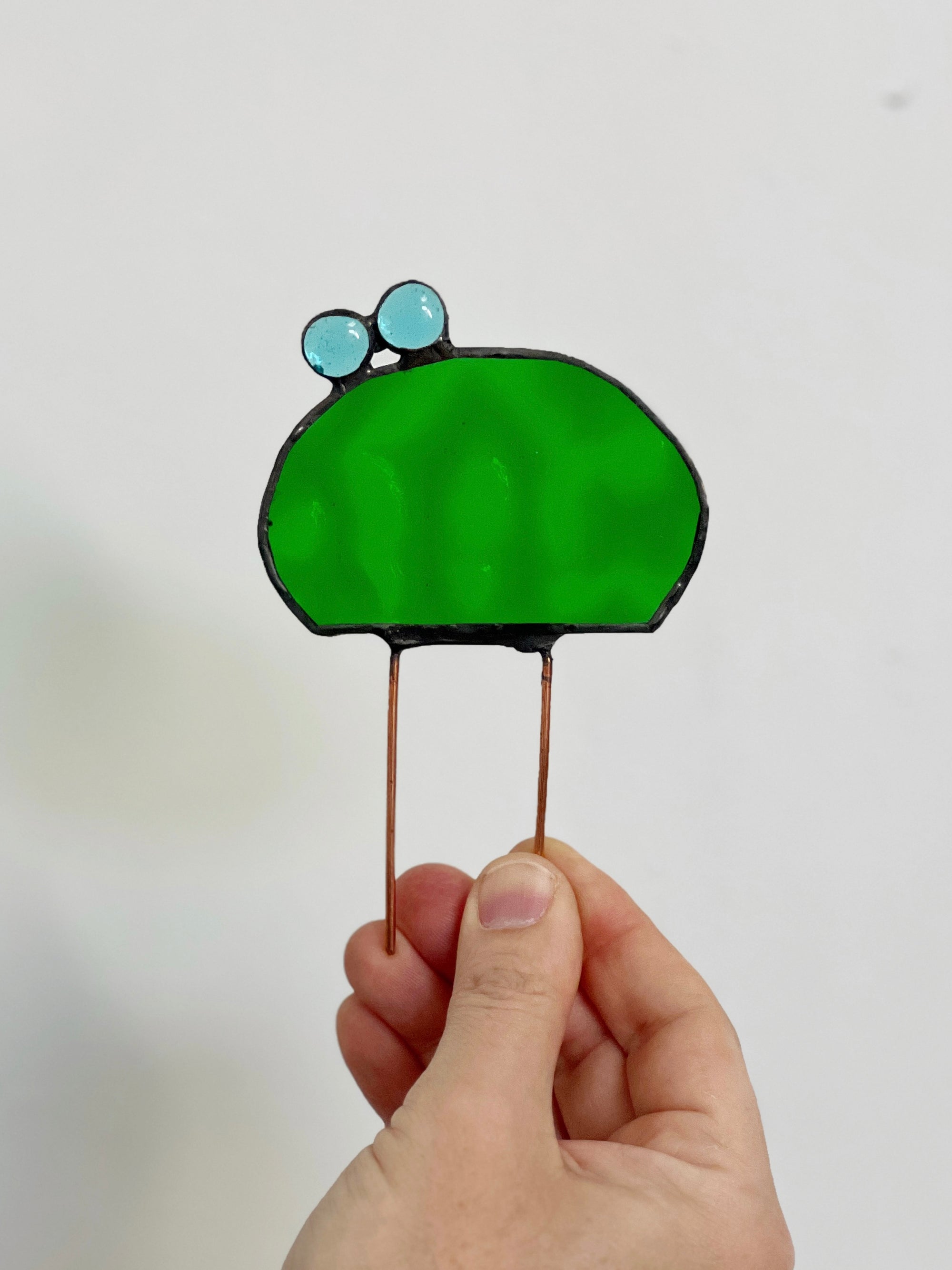 Handcrafted stained glass echino cactus plant stake. Whimsical boho garden decor & plant lover gift. Perfect for pots, planters & indoor gardens.
