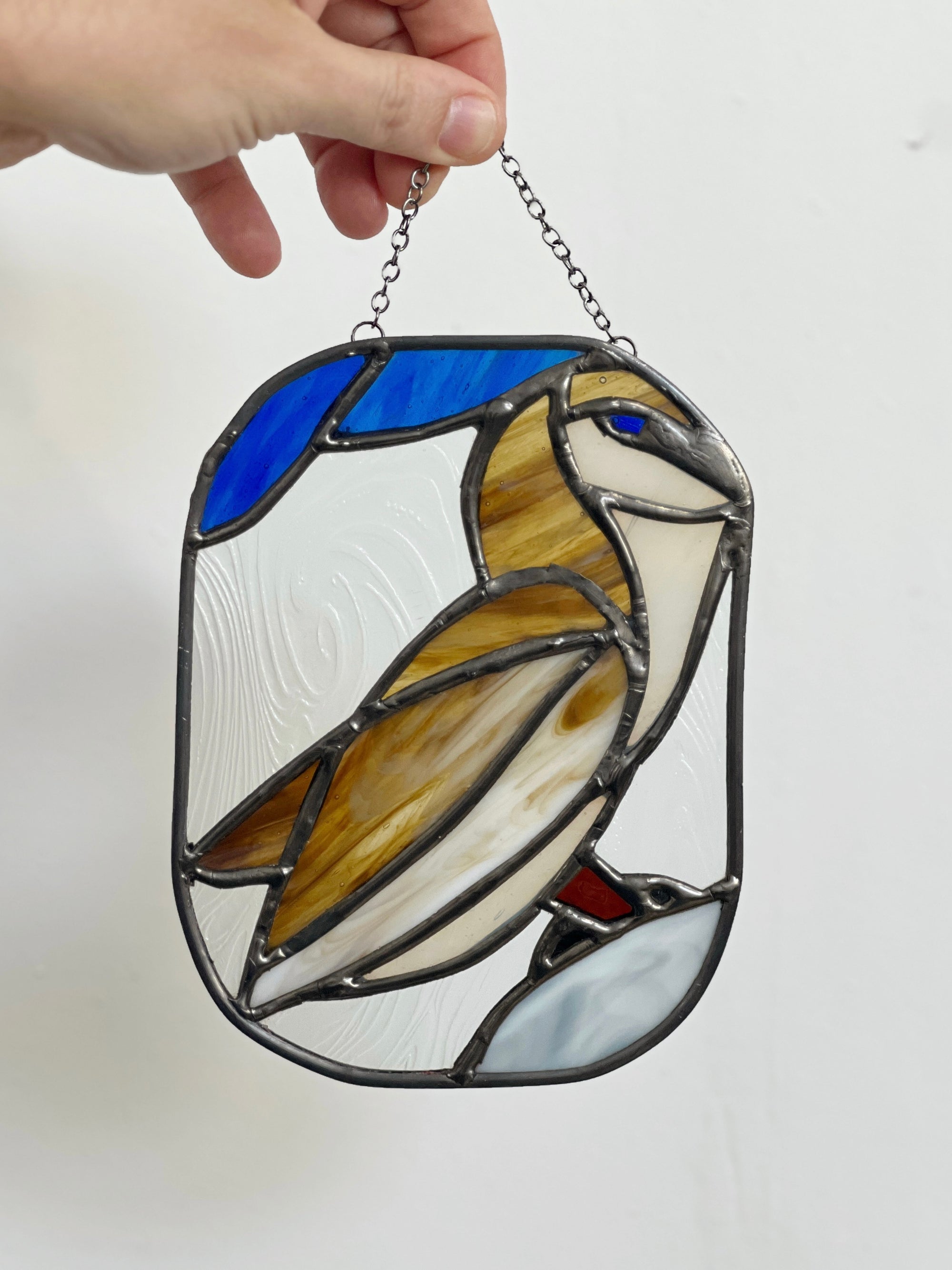 Handcrafted stained glass bird suncatcher. Flamingo, hummingbird & owl designs. Unique window decor & bird lover gift. Perfect for sunny windows.