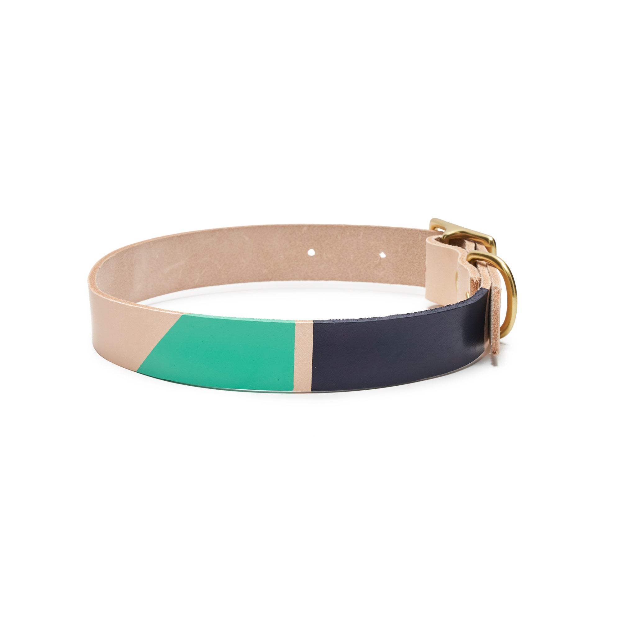 Now you can customize our Willis &amp; Eastwood pet line by choosing your paint colors! Choose the perfect colors to reflect your pet's style!&nbsp;For the toughest little guy or the biggest softie, the Willis collar brings colorful personality to a classic leather design for your pet. Natural leather collar features 5 holes for the perfect fit. Finished with brass hardware and your choice of color block.